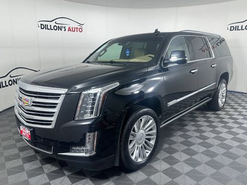 Used 2018 Cadillac Escalade ESV Platinum AWD/4WD image 2