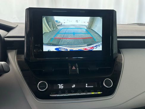 Used 2025 Toyota Corolla LE image 12