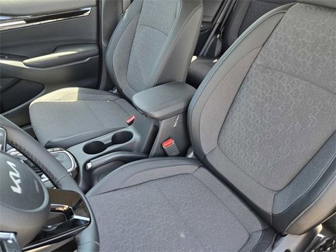 New 2026 Kia Seltos S image 19