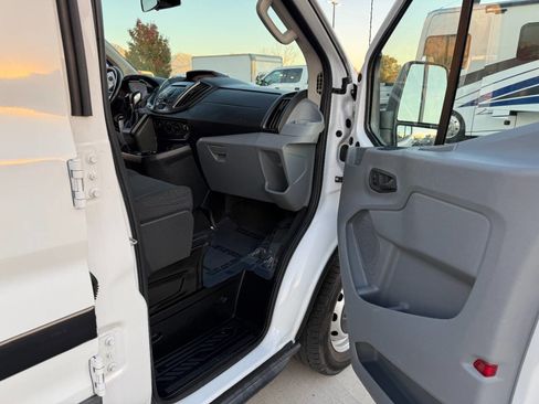 Used 2016 Ford Transit 150 XL image 16