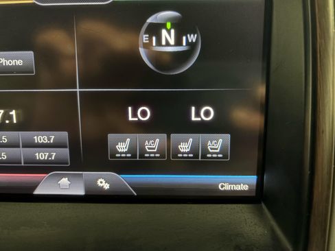 Used 2013 Ford F150 Lariat w/ Mid Equipment Group AWD/4WD image 15