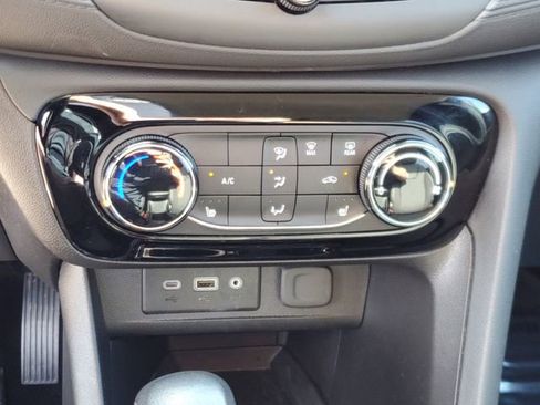 Used 2023 Buick Encore GX Preferred w/ Cold Weather Comfort Package FWD image 24