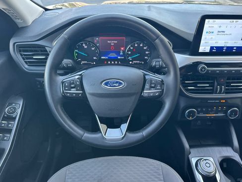 Certified 2022 Ford Escape SE w/ SE Sport Appearance Package AWD/4WD image 15