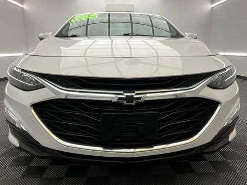 Used 2020 Chevrolet Malibu RS FWD image 2
