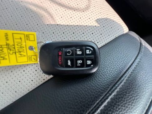 Used 2025 Honda Odyssey Elite image 39