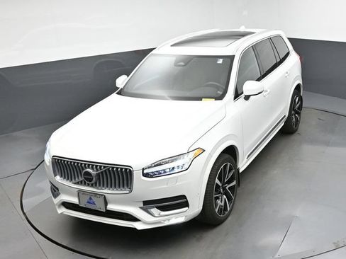 Used 2024 Volvo XC90 B5 Plus w/ Protection Package AWD/4WD image 19