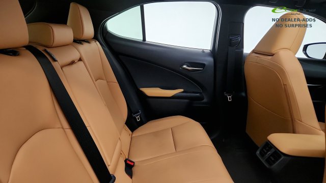 Used 2025 Lexus UX 300h FWD w/ Accessory Package (Z1) image 34