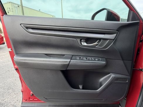 Used 2025 Honda CR-V EX image 21