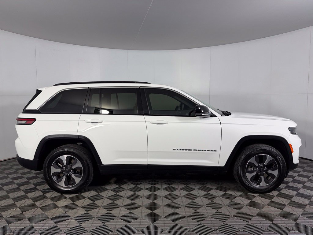 Used 2024 Jeep Grand Cherokee Limited 4xe AWD/4WD image 5