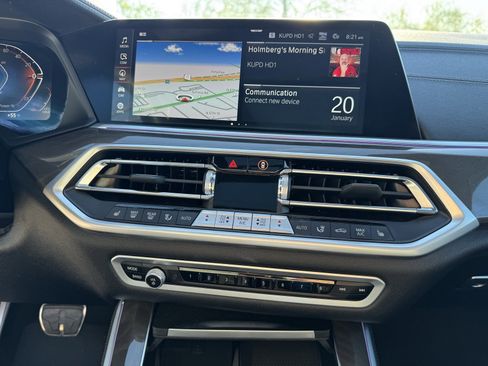 Used 2023 BMW X5 xDrive40i w/ M Sport Package image 23