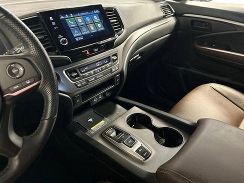 Certified 2024 Honda Passport EX-L image 31