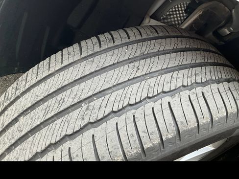 Used 2018 Mercedes-Benz GLE 350 4MATIC image 16