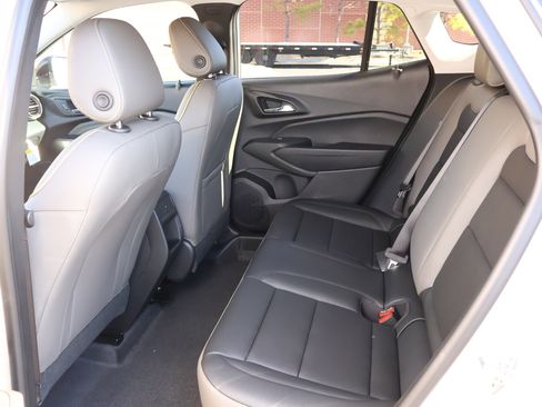 New 2026 Chevrolet Trax ACTIV w/ Driver Confidence Package image 18