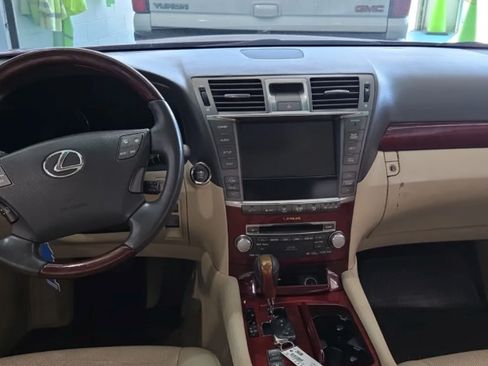 Used 2011 Lexus LS 460 AWD w/ Luxury Value Edition image 10