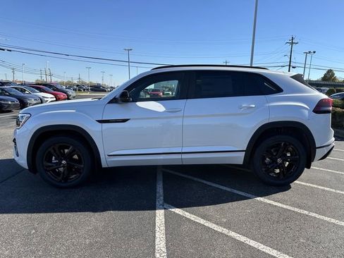 New 2026 Volkswagen Atlas Cross Sport SEL R-Line AWD/4WD image 4
