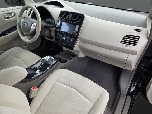 Used 2011 Nissan Leaf SL FWD image 15