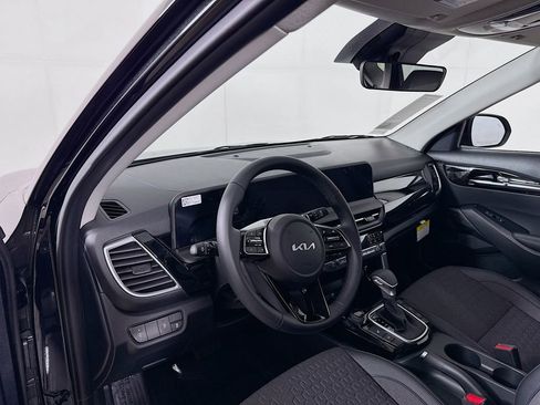 New 2026 Kia Seltos S AWD/4WD image 9