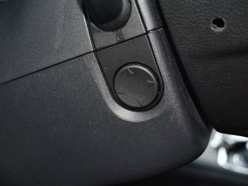 Used 2021 Ford Expedition Limited image 17