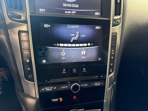 Used 2017 INFINITI Q50 2.0t w/ Moonroof Package AWD/4WD image 28