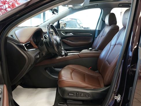 Used 2021 Buick Enclave Avenir w/ Avenir Technology Package AWD/4WD image 30