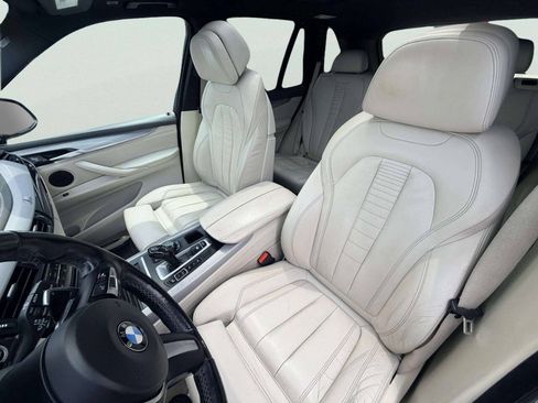 Used 2014 BMW X5 xDrive50i AWD/4WD image 18