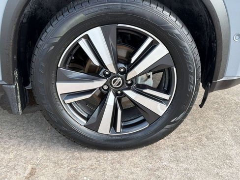 Used 2021 Nissan Rogue Platinum FWD image 13