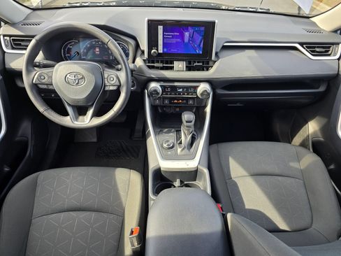 Used 2025 Toyota RAV4 XLE w/ Convenience Package AWD/4WD image 16