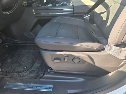 New 2026 GMC Hummer EV 4x4 Crew Cab image 16