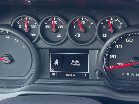 Used 2025 Chevrolet Silverado 1500 W/T image 21