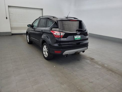 Used 2017 Ford Escape SE w/ Equipment Group 201A AWD/4WD image 5