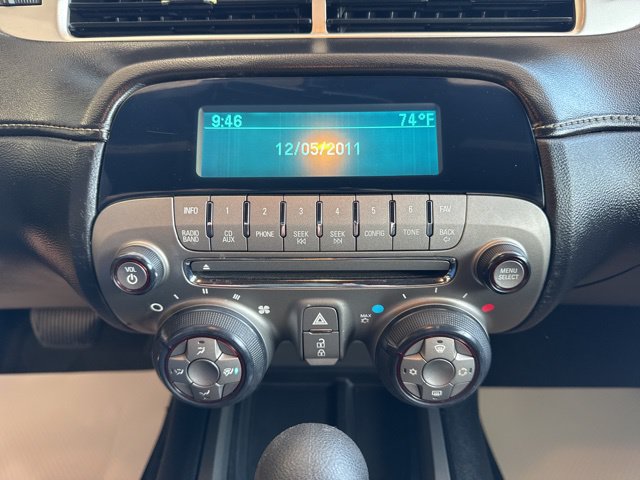 Used 2015 Chevrolet Camaro LS RWD image 21