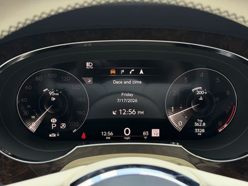 Certified 2023 Bentley Bentayga AWD/4WD image 21