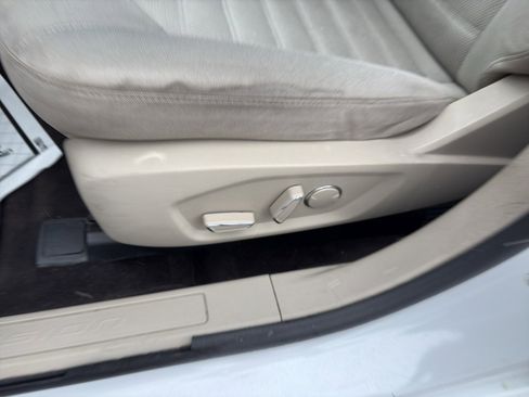 Used 2019 Ford Fusion SE AWD/4WD image 15
