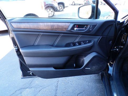 Used 2018 Subaru Outback 2.5i Limited image 22