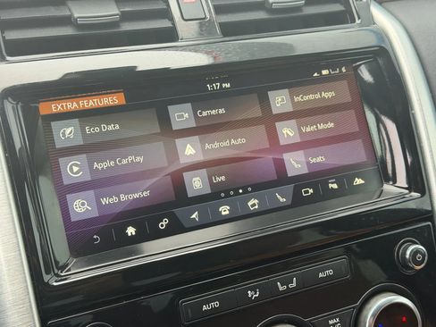 Used 2018 Land Rover Discovery HSE AWD/4WD image 13