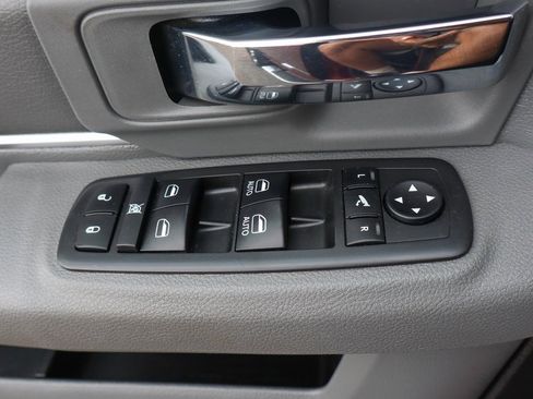 Used 2018 RAM 3500 Big Horn image 15