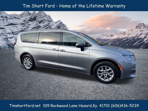 Used 2021 Chrysler Voyager Lxi image 6