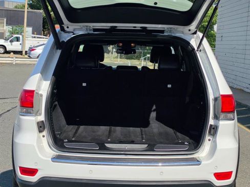 Used 2015 Jeep Grand Cherokee Limited AWD/4WD image 8