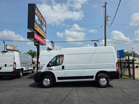 Used 2019 RAM ProMaster 1500 w/ Interior Convenience Group FWD image 4