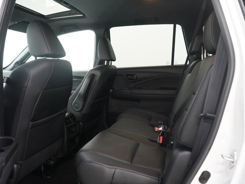 Used 2023 Honda Passport EX-L image 15