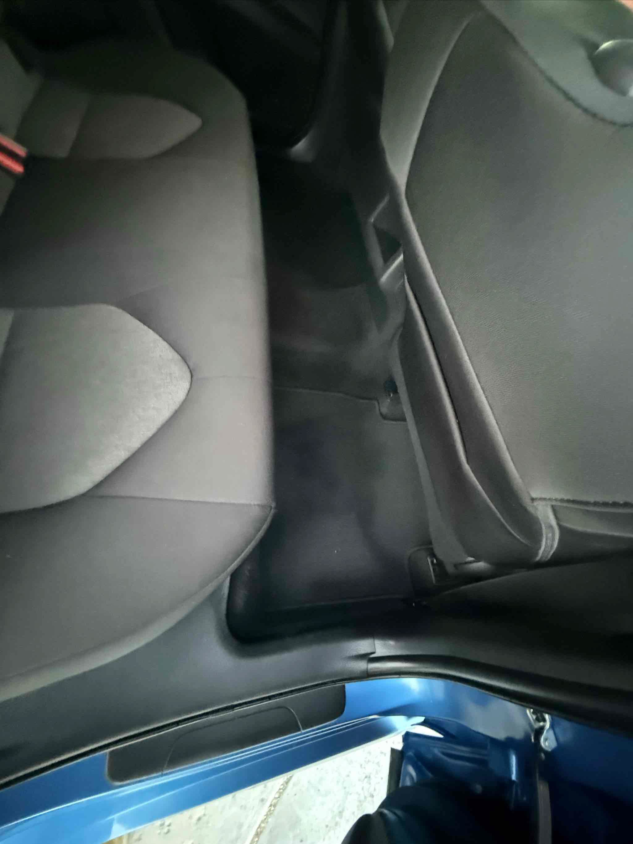 Used 2020 Toyota Camry LE w/ Carpet Mat Package FWD image 57
