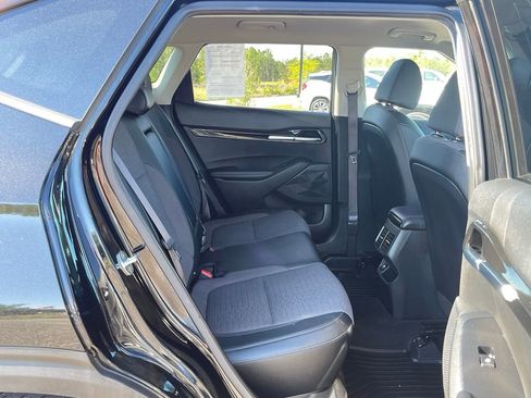 Used 2023 Kia Seltos S w/ Navigation Package FWD image 40