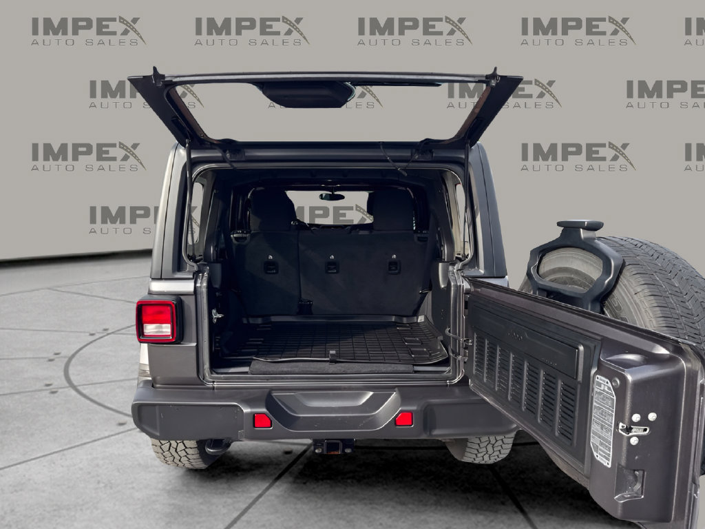 Used 2021 Jeep Wrangler Unlimited Sahara AWD/4WD image 23