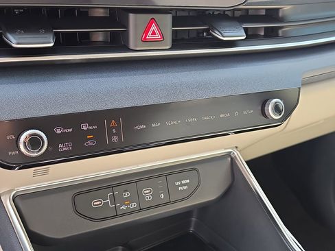 New 2026 Kia Carnival SX FWD image 27