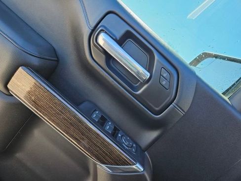 Used 2021 GMC Sierra 1500 Elevation image 11