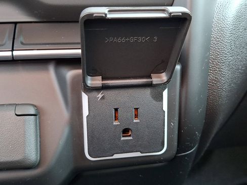 Used 2024 GMC Sierra 1500 Pro w/ Pro Value Package image 24