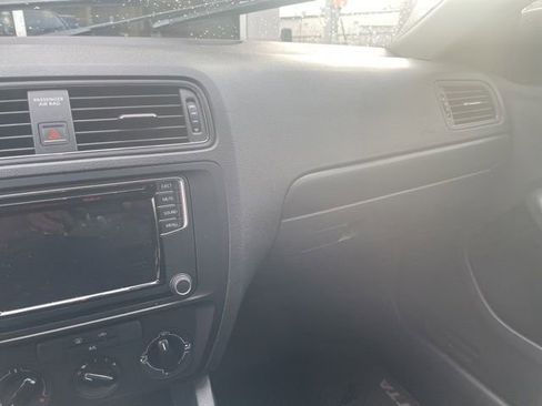 Used 2016 Volkswagen Jetta S FWD image 15