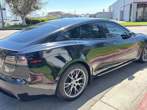 Used 2022 Tesla Model S Plaid AWD/4WD image 4