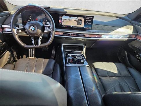 Used 2024 BMW 740i w/ Premium Package image 15