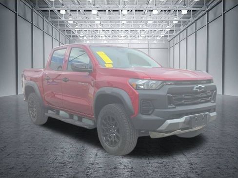 Used 2026 Chevrolet Colorado Trail Boss w/ LPO, Skid Plate Package AWD/4WD image 10